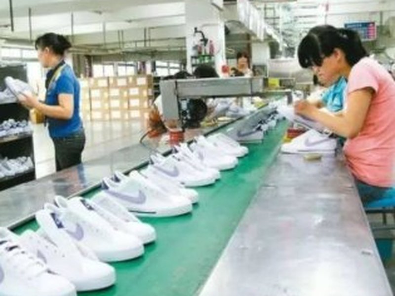 KameyMall community rep haul 2026 — rep shoe factory production line workers
